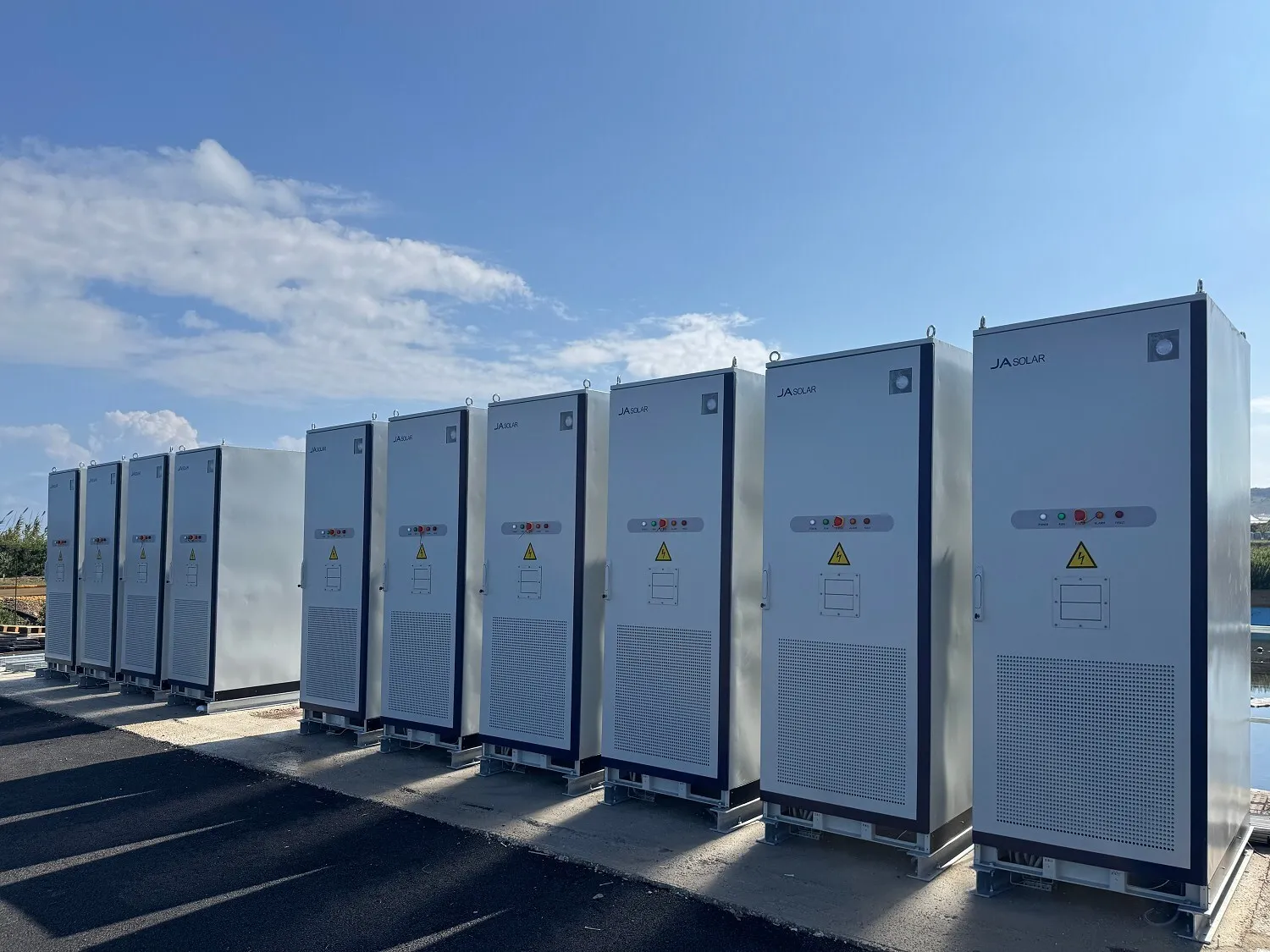 Smart Energy in Action: JA Solar's first BESS for C&I in Sicily, Italy